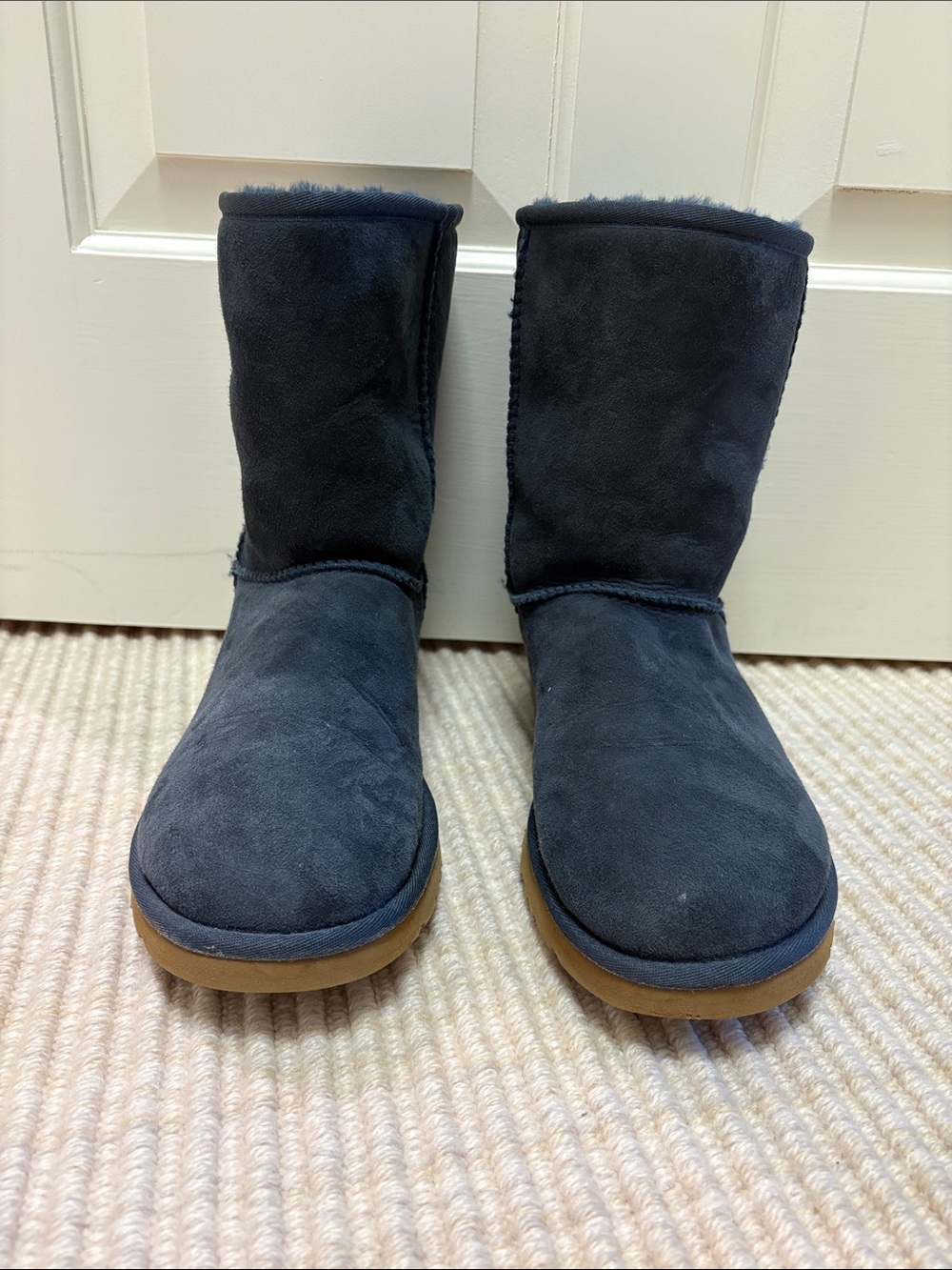 UGG Classic Short Boot in blue Suede
